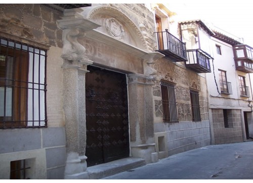 Calle Alfileritos, Apartamentos en la calle Alfileritos (Toledo)