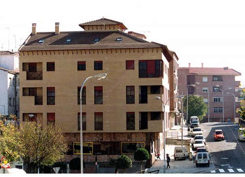 Calle Santa Bárbara, Viviendas y Locales en calle Santa Bárbara (Toledo)
